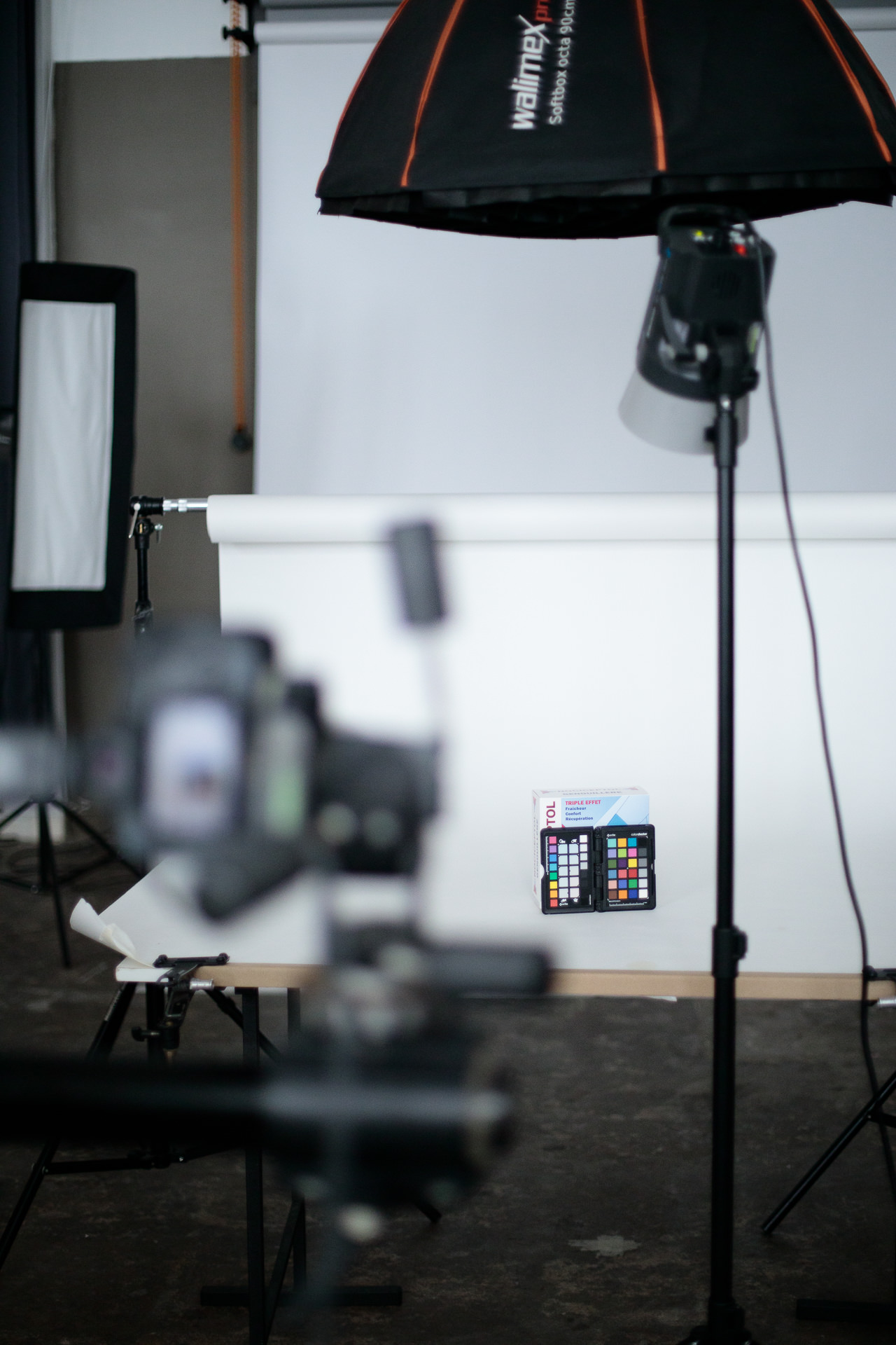 coulisses d'un shooting photo de produit en studio à nantes