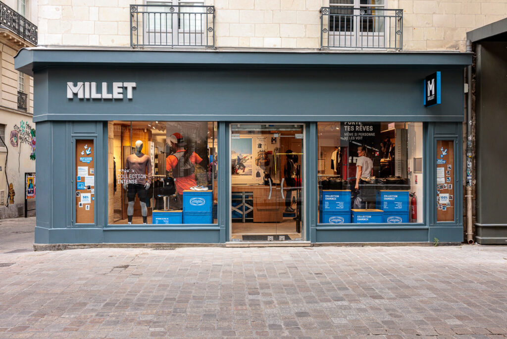 photo de la vitrine du magasin millet à nantes